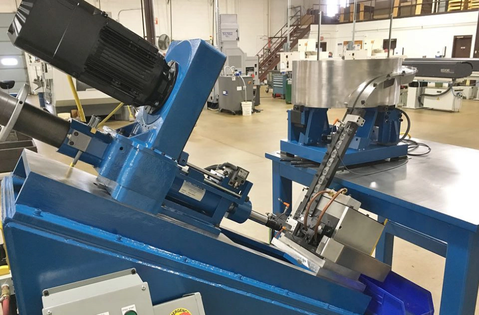 Hypneumat Slant Bed Tapping Machine